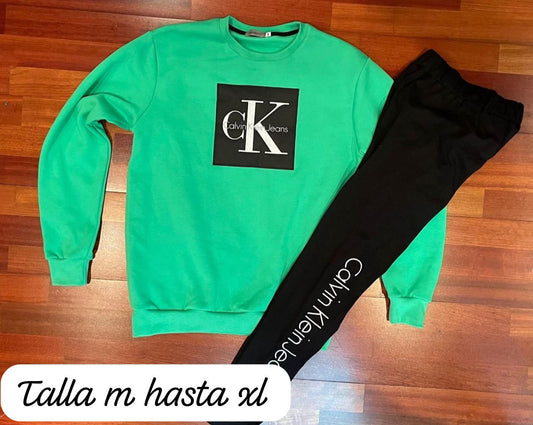 Chandal calvin klein verde logo negro y blanco