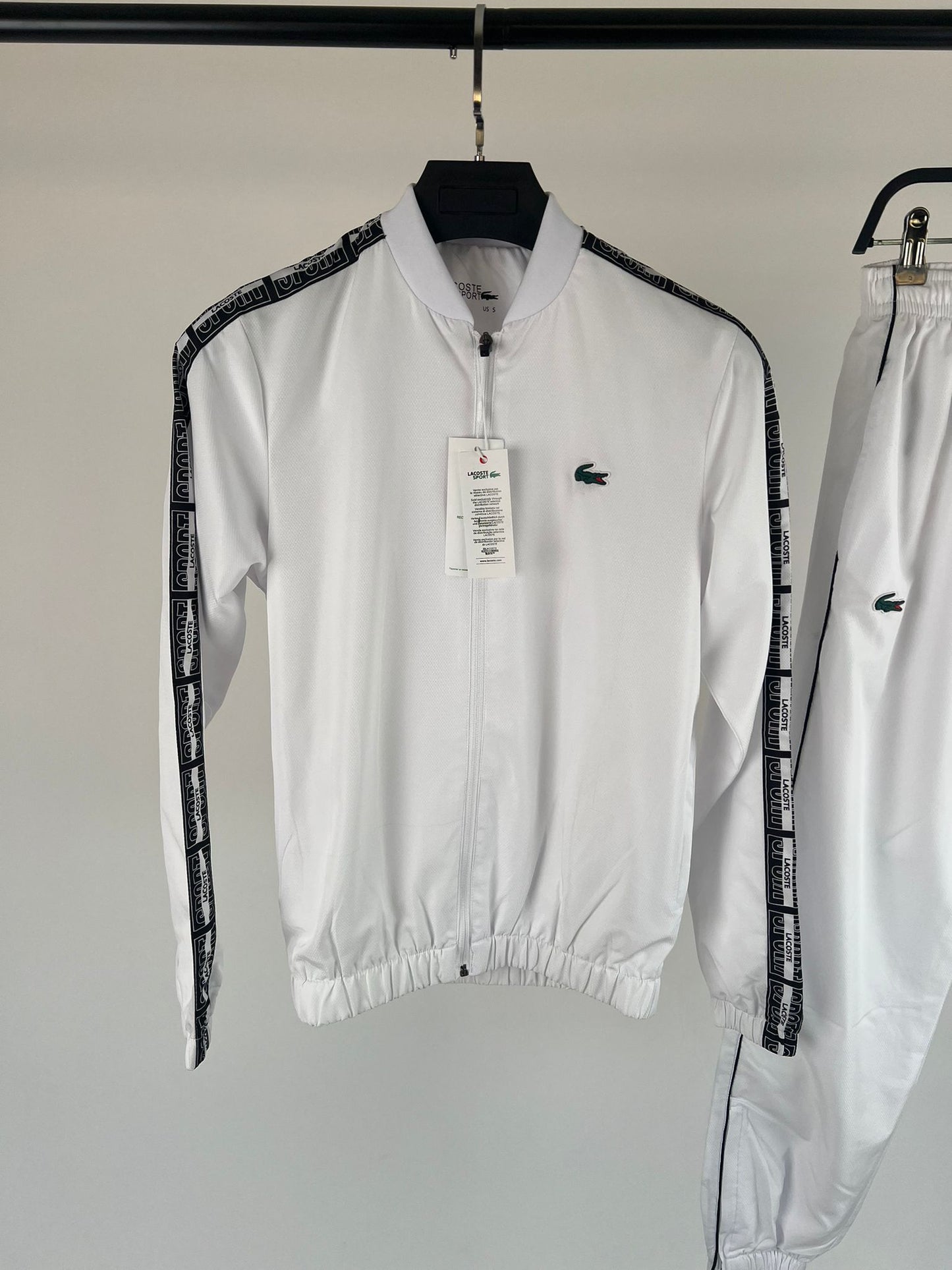 Chandal Lacoste blanco con cremallera logo verde