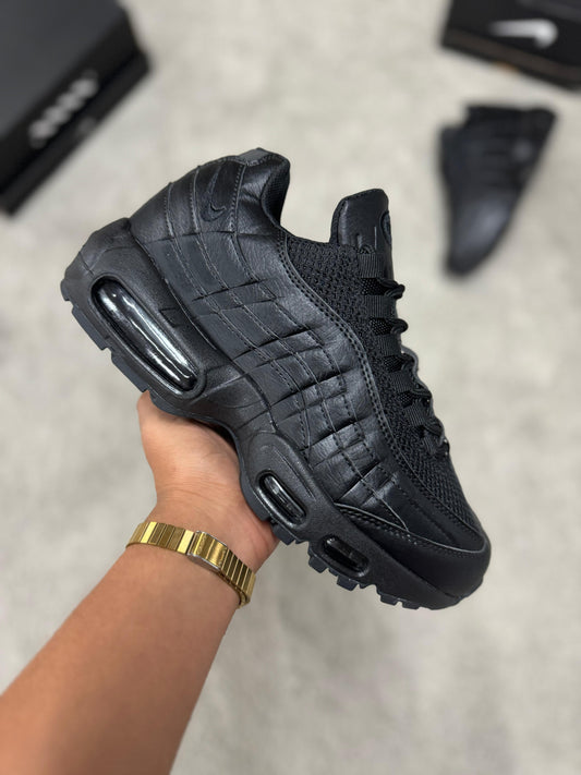 AIR MAX 95 NEGRAS