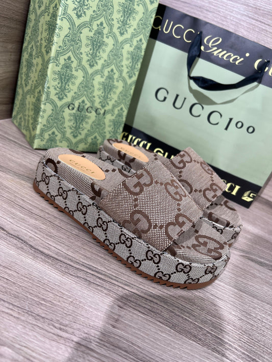 Chancla Gucci mujer terciopelo marron logo marron