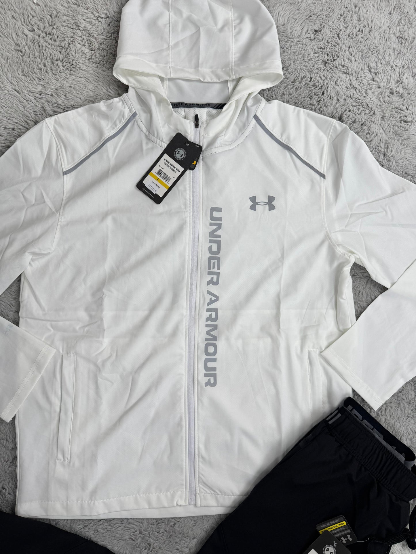 Chandal Under Armour blanco logo gris