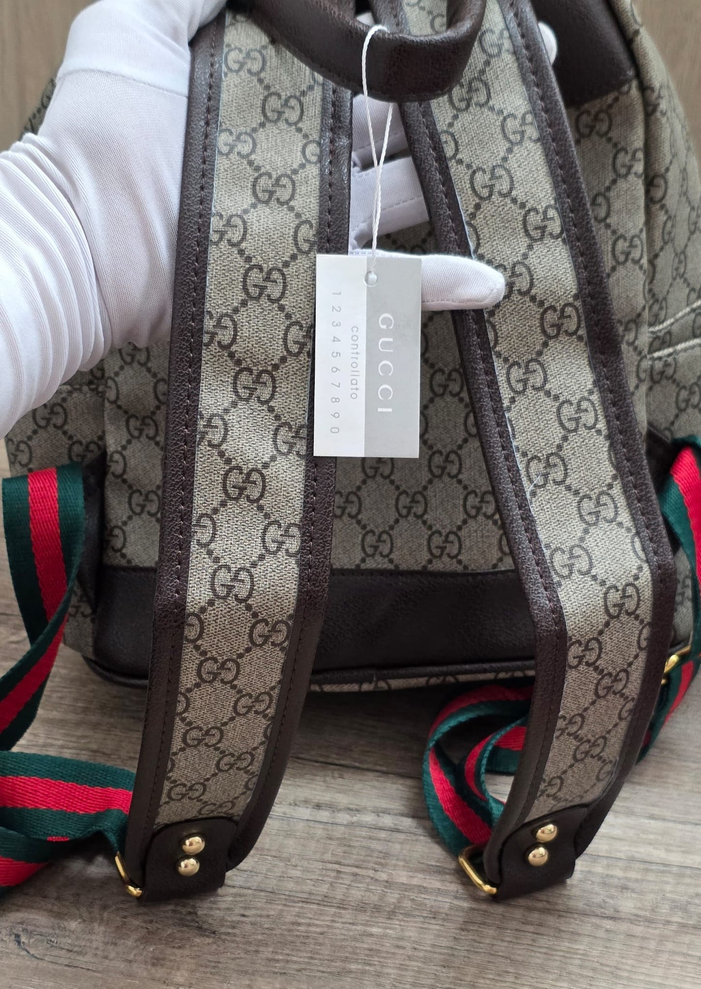 Mochila gucci detalles verdes y rojos