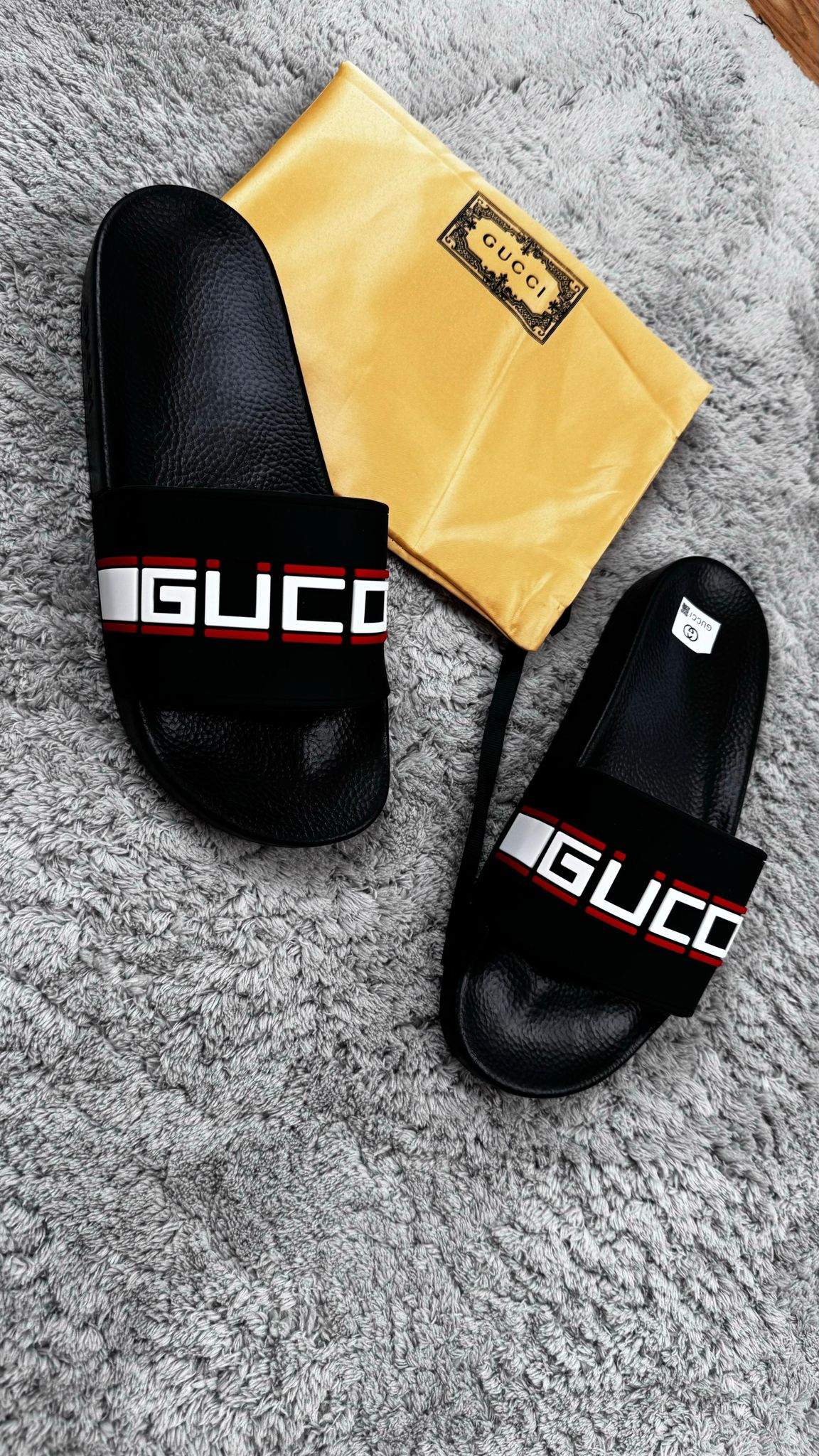 Chanclas gucci negras