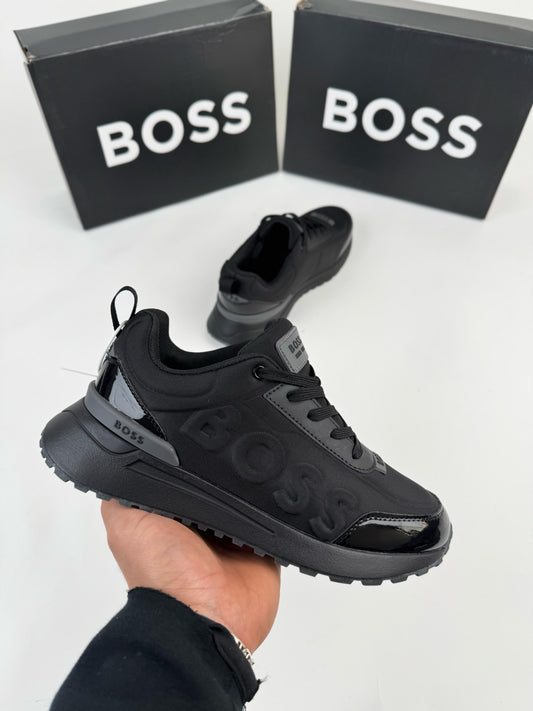 Hugo Boss negras detalles grises