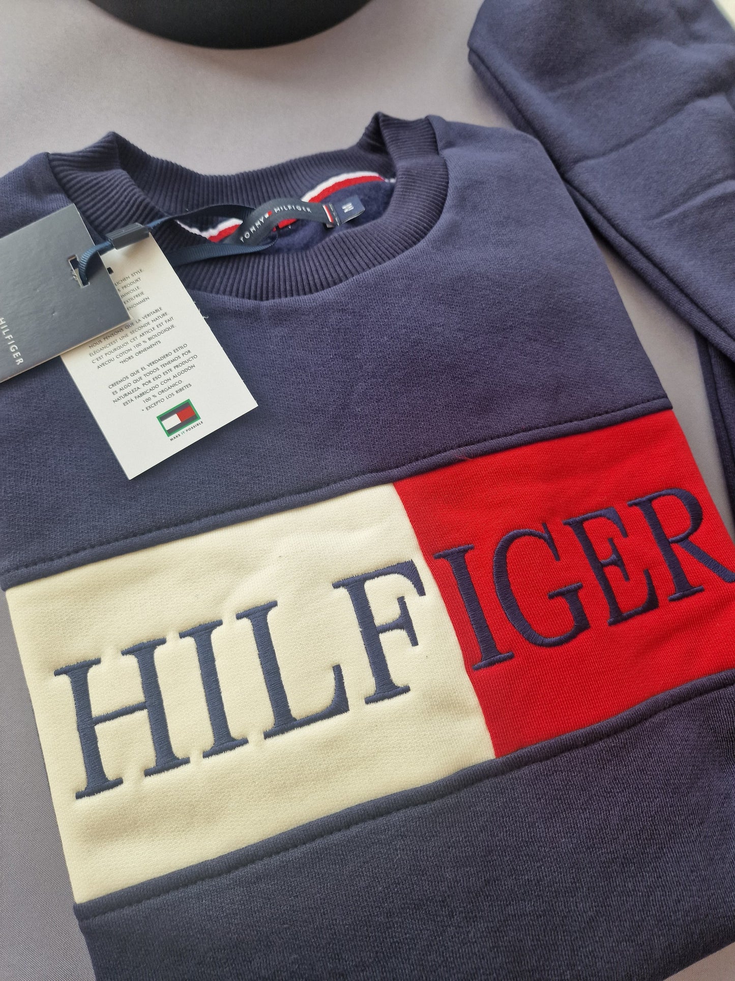 Sudadera Tommy Hilfiger G5 azul marino logo blanco