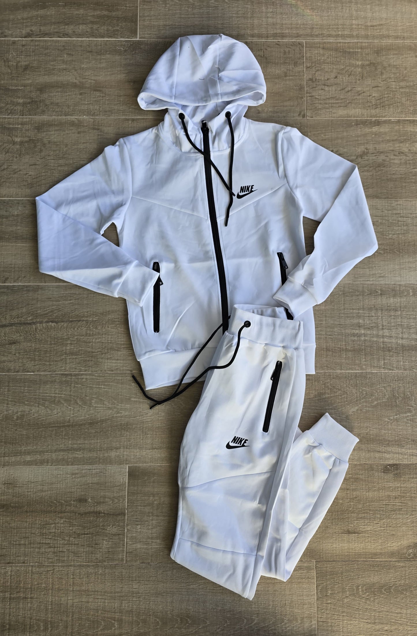 Chandal nike basic blanco