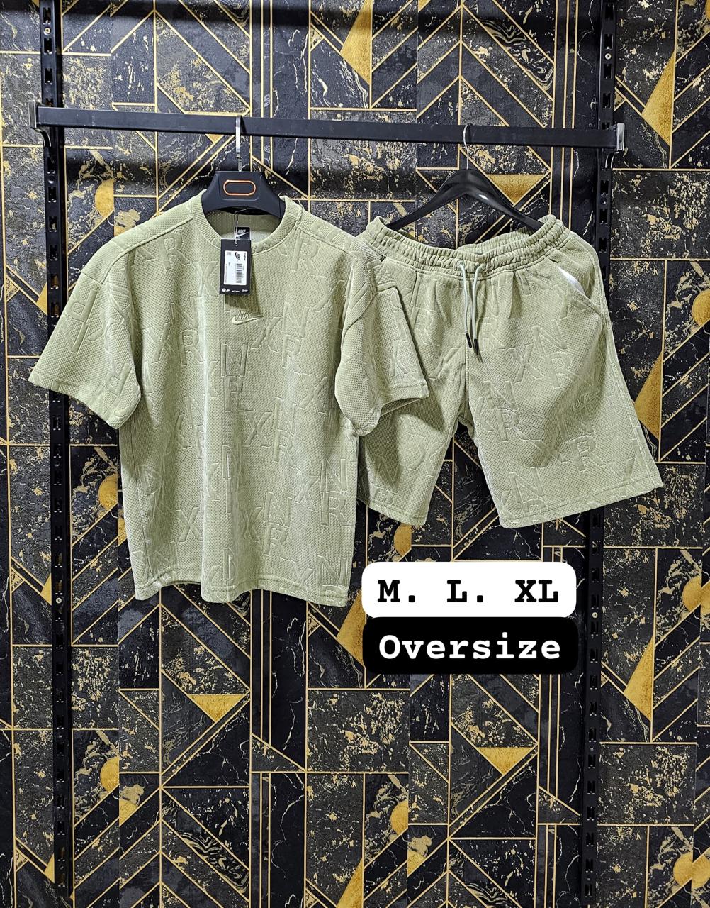 Conjunto NIKE oversize verde