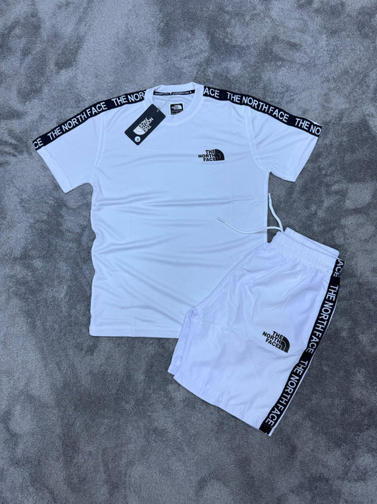 Conjunto North Face blanco logo negro