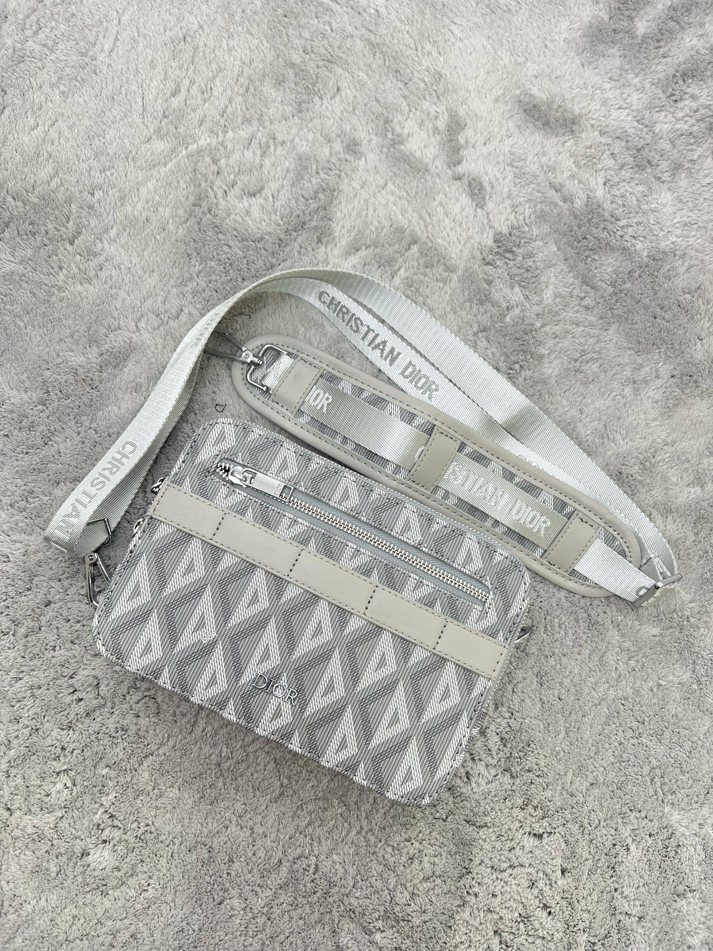 BANDOLERA DIOR gris