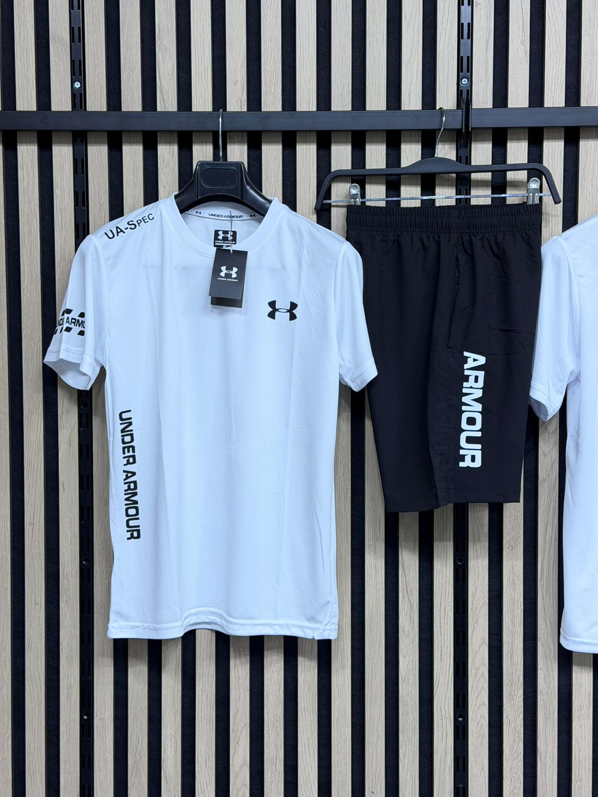 Conjunto under armour blanco logo negro