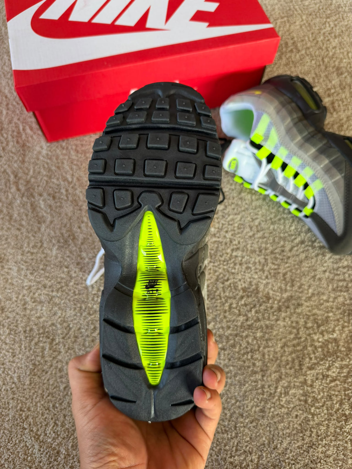 Air max 95 tricolor logo fluor
