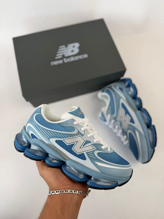 New Balance 2000 azules detalles grises y blancos