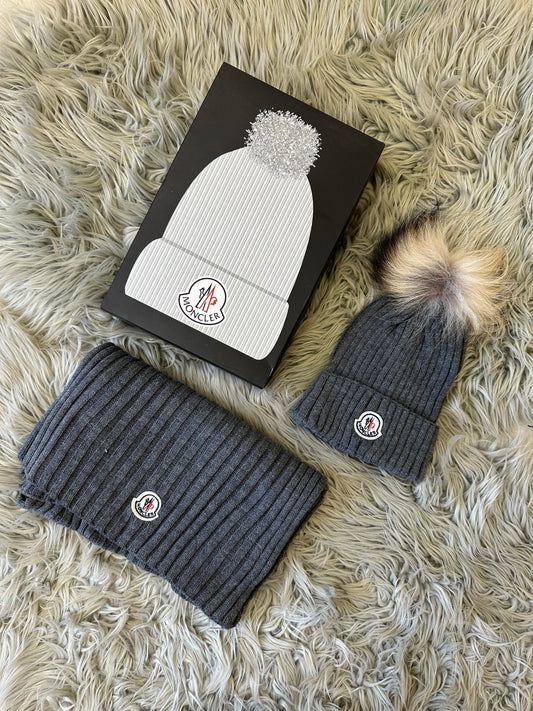 GORRO Y BUFANDA GRIS MONCLER