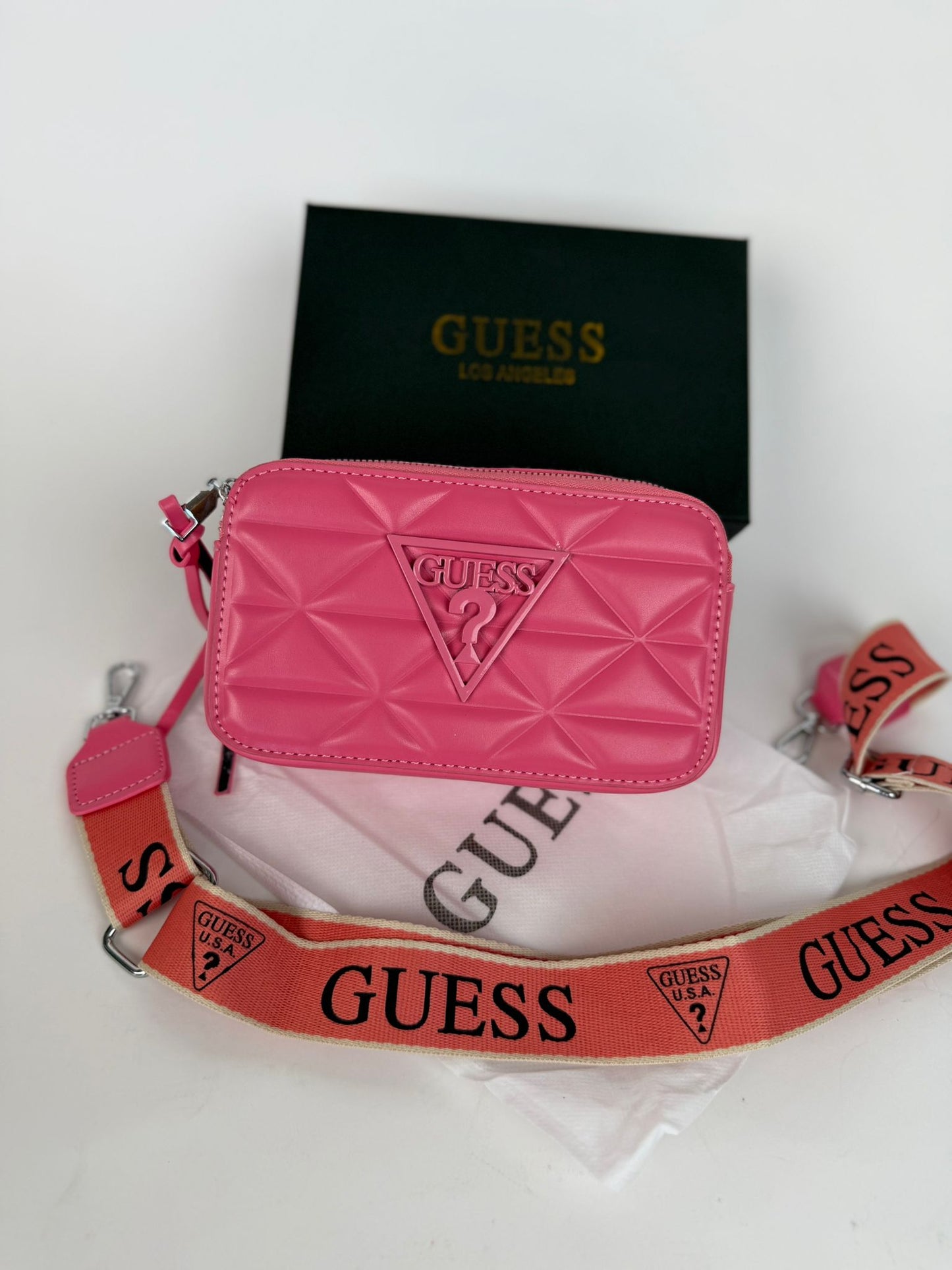 Bolso Guess rosa