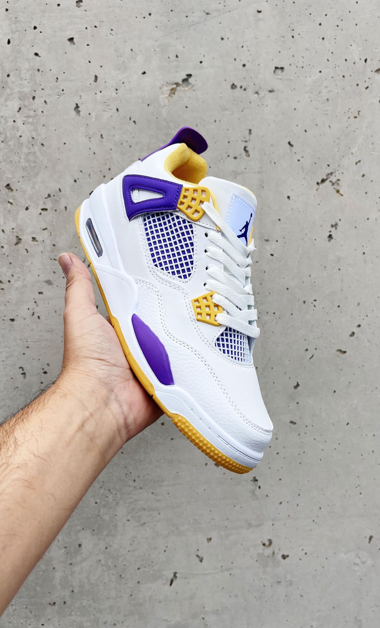 JORDAN 4 amarillo lila