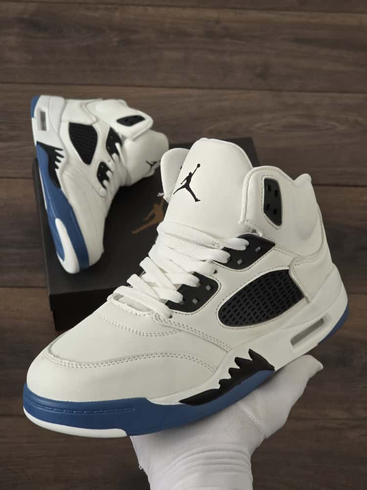 JORDAN 5 BLANCA SUELA AZUL