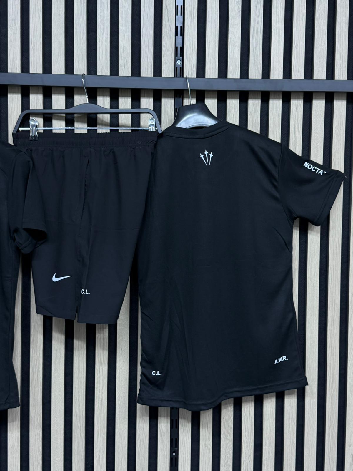 Conjunto corto nike negro logo blanco x nocta