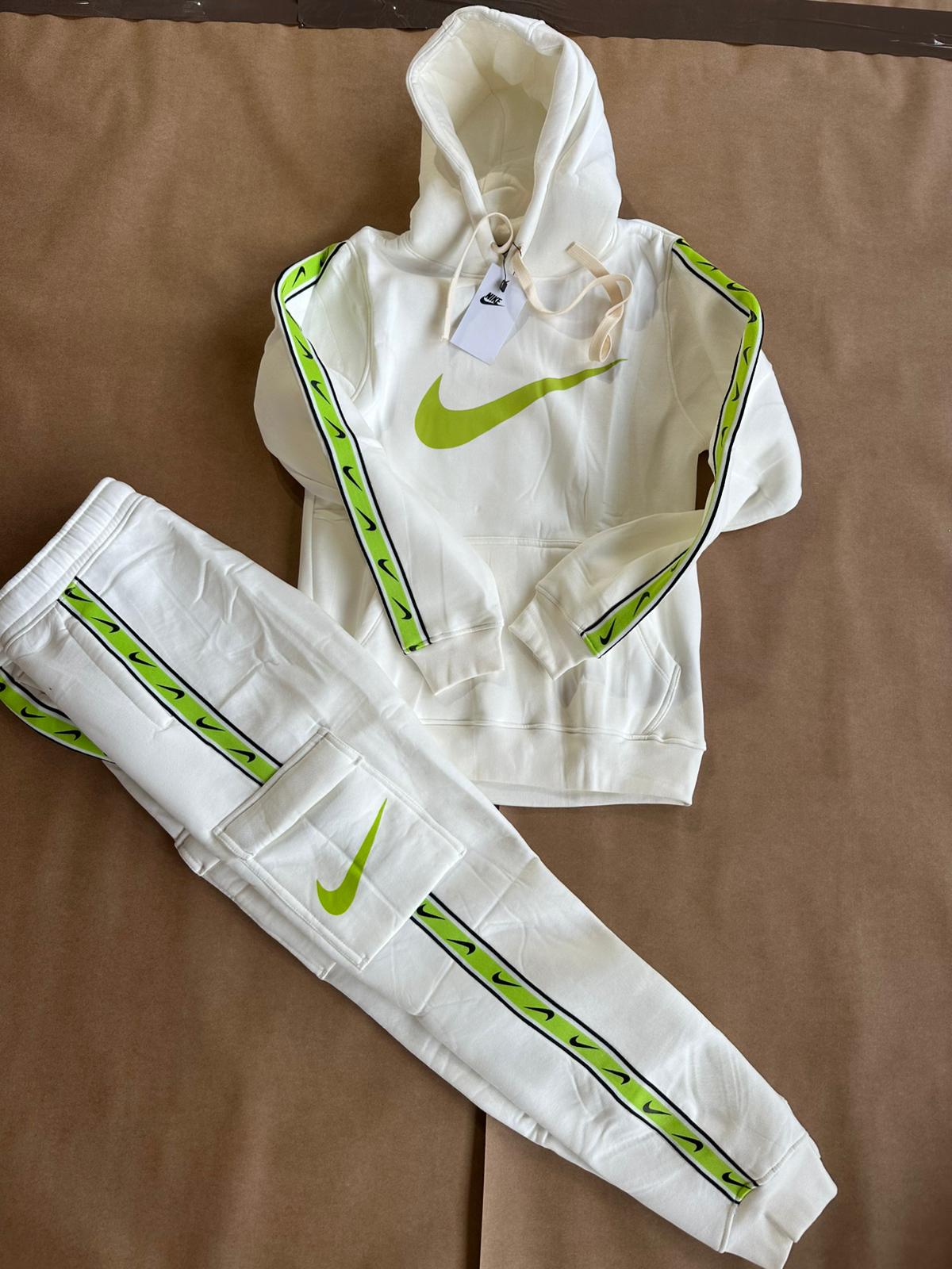 Chandal nike blanco logo verde