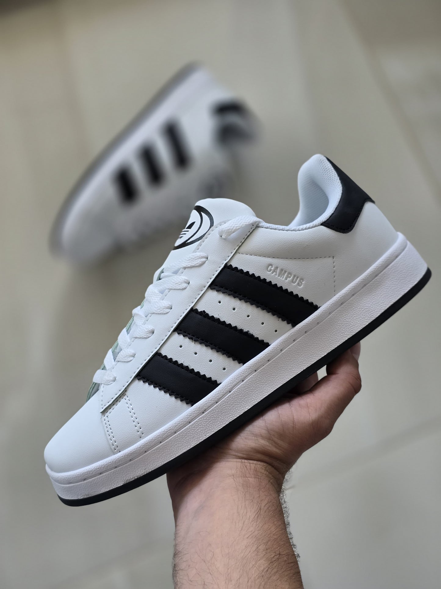 Adidas campus blanca