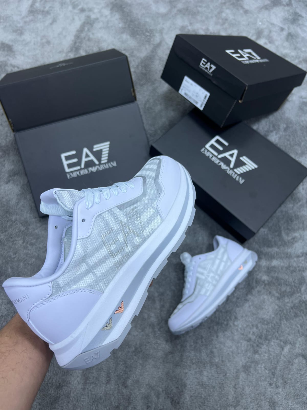 Emporio Armani blancas