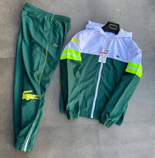Chandal lacoste verde y blanco logo verde detalles fluor