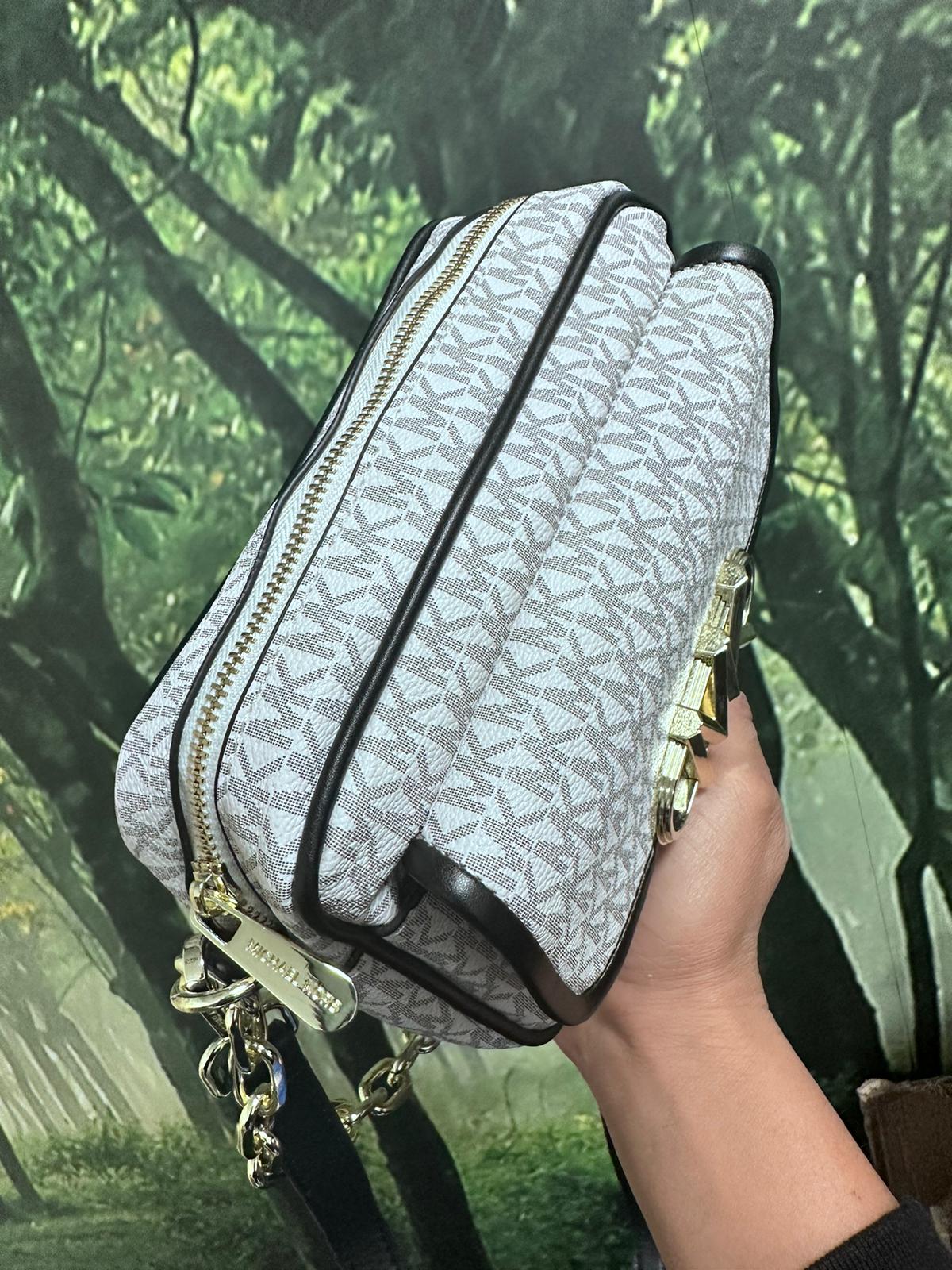 Bolso Michael Kors blanco y gris logo dorado