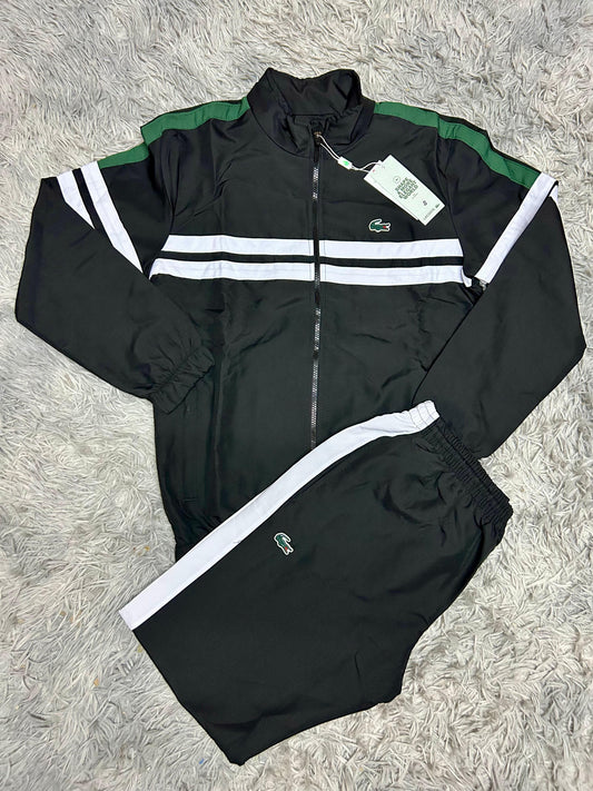 Chandal lacoste negro logo verde detalles verdes y blancas