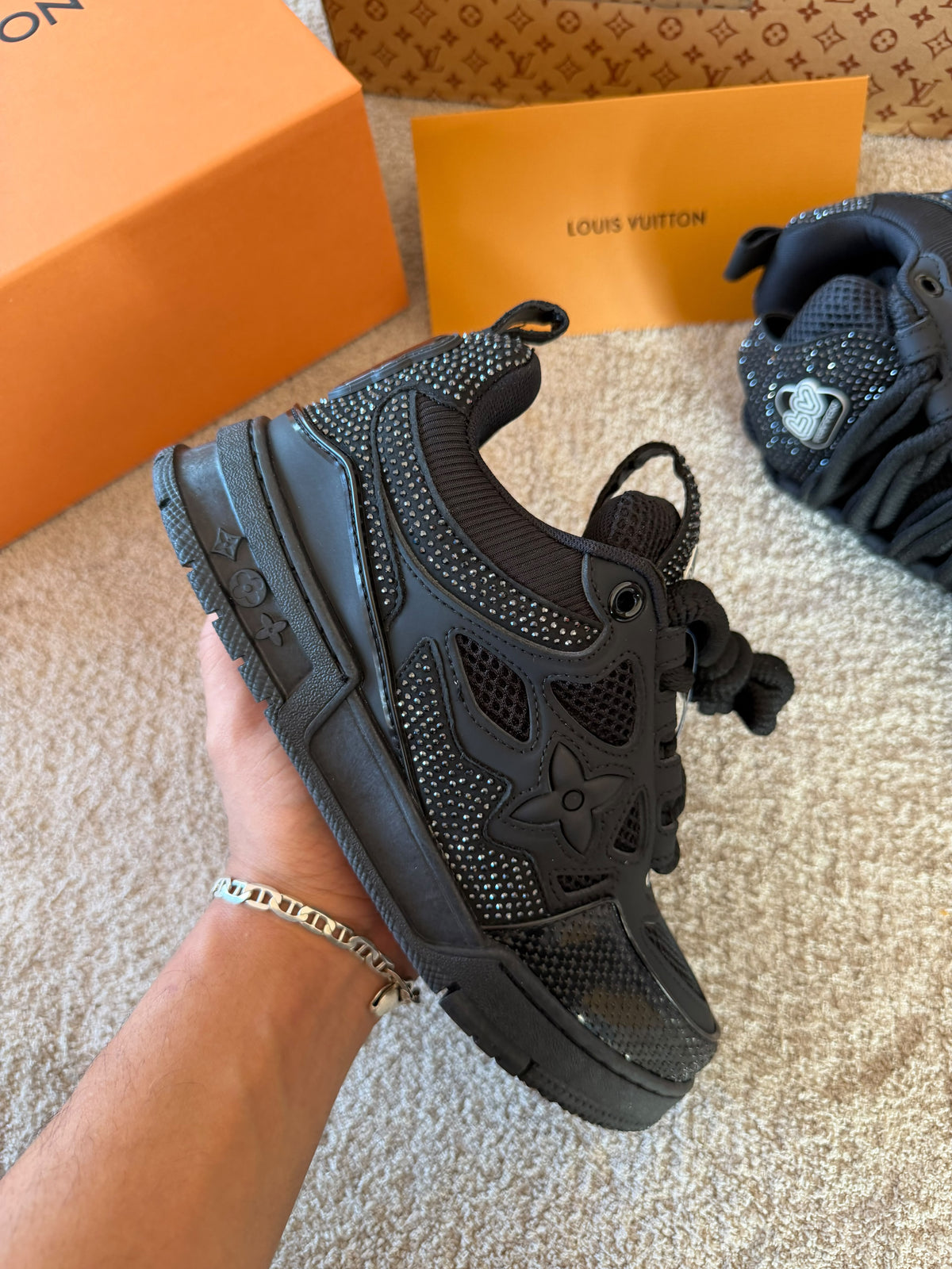 LV Skate negras