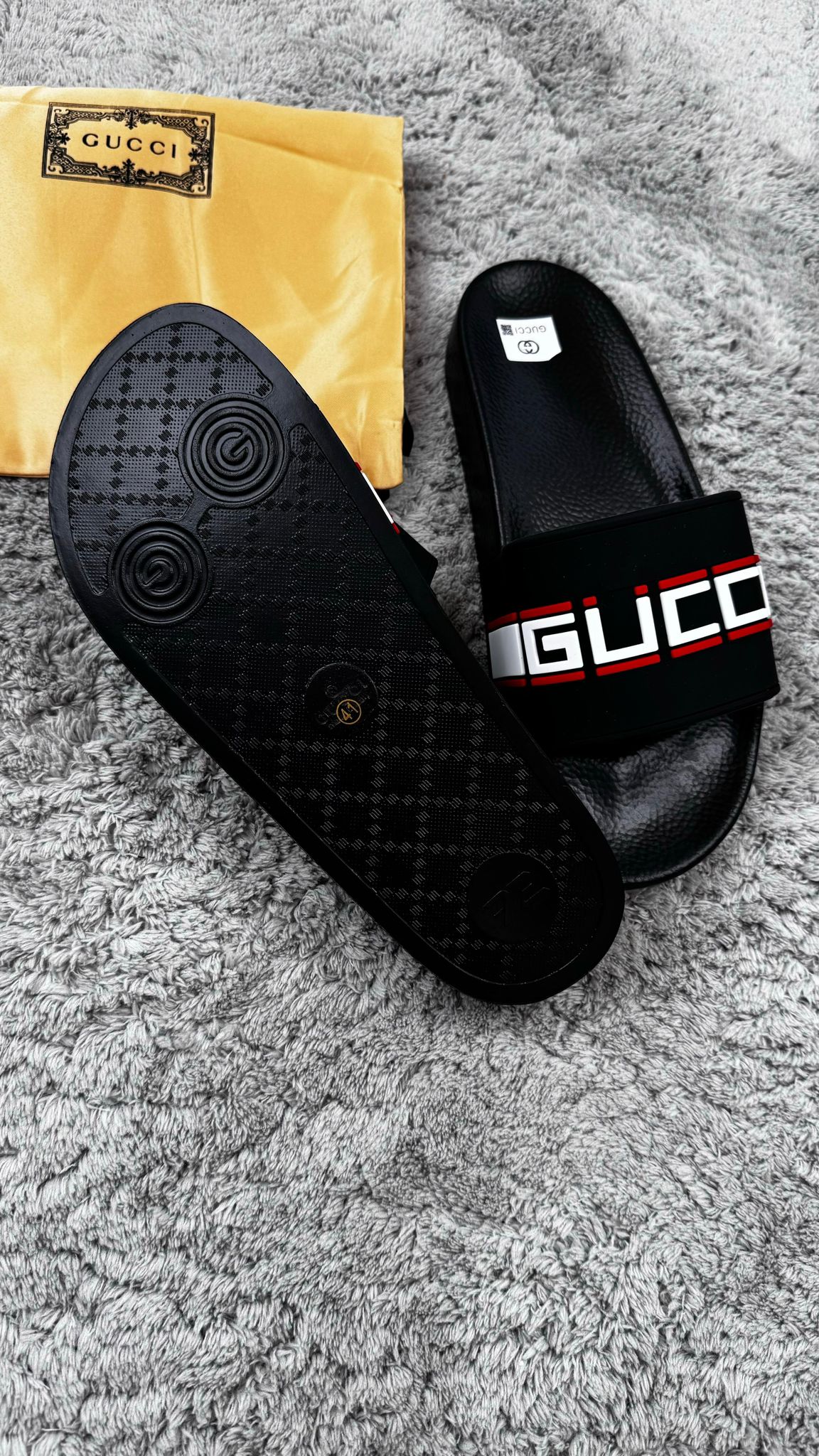 Chanclas gucci negras