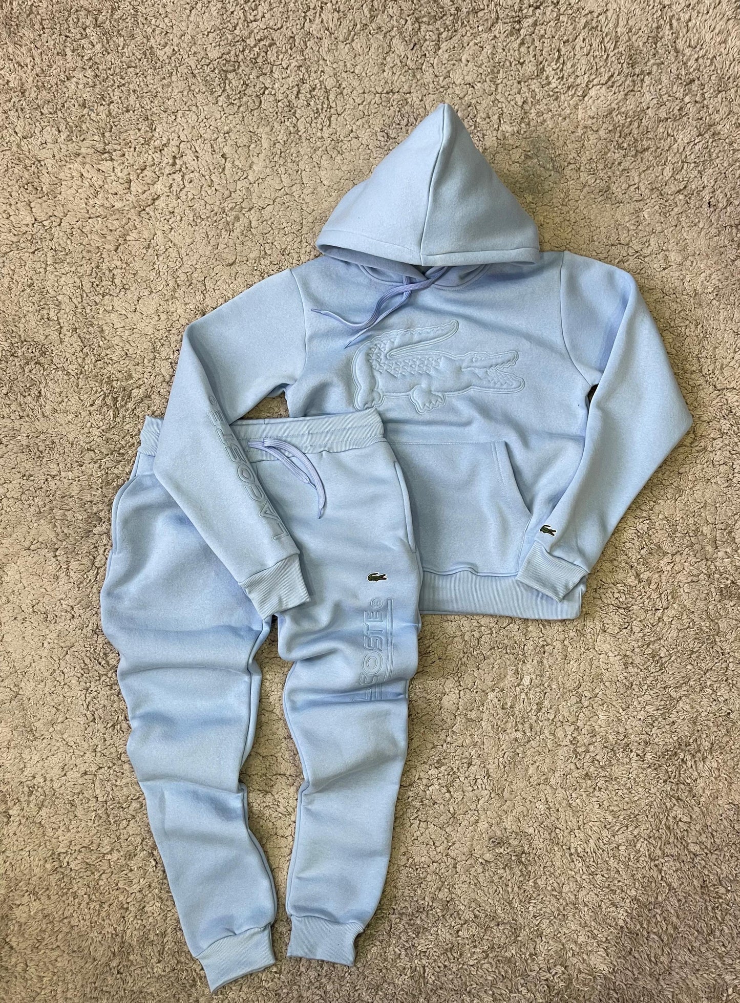 Chandal Lacoste azul cocodrilo grande en pecho