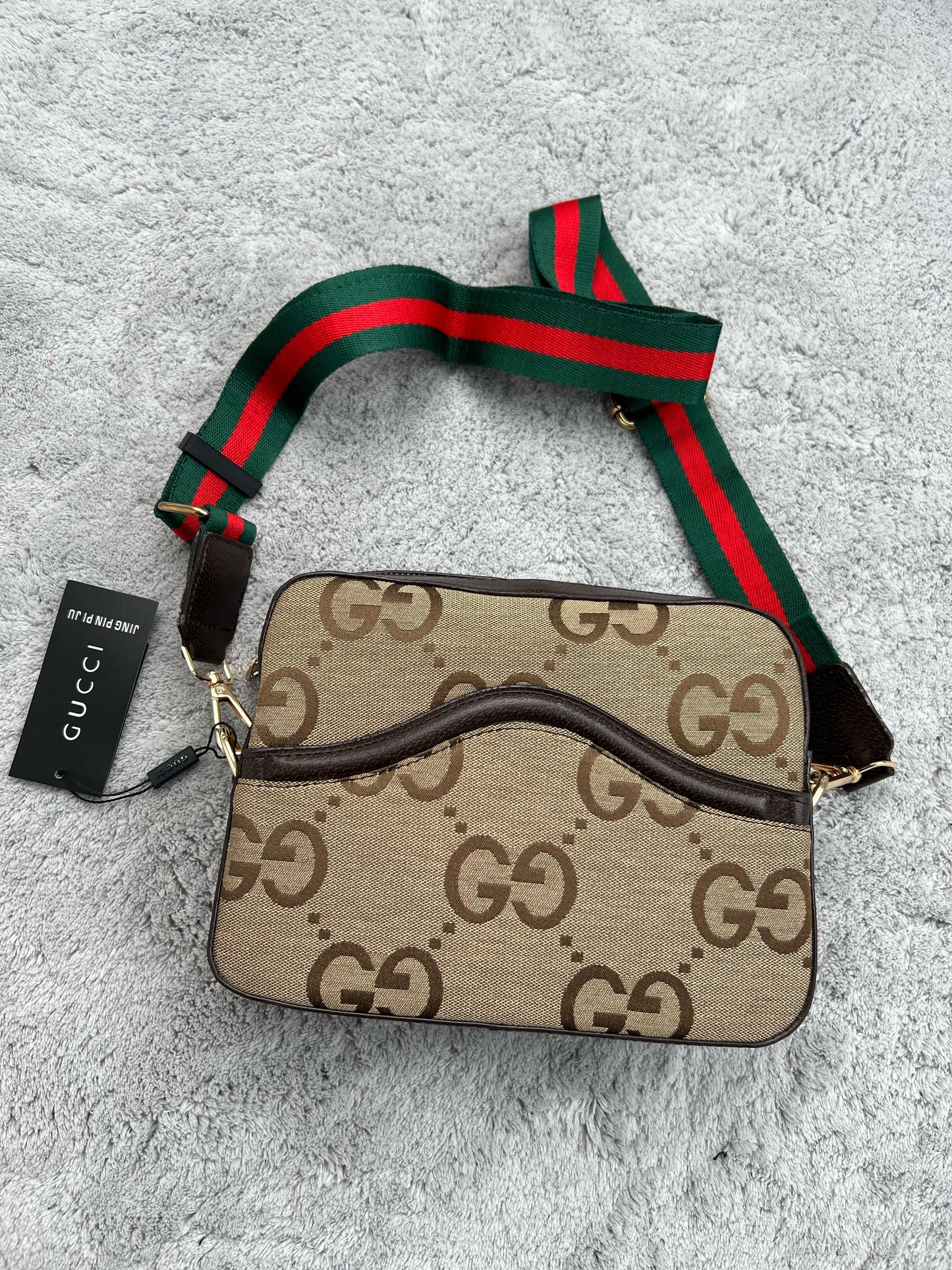 BANDOLERA GUCCI beige correa verde y roja