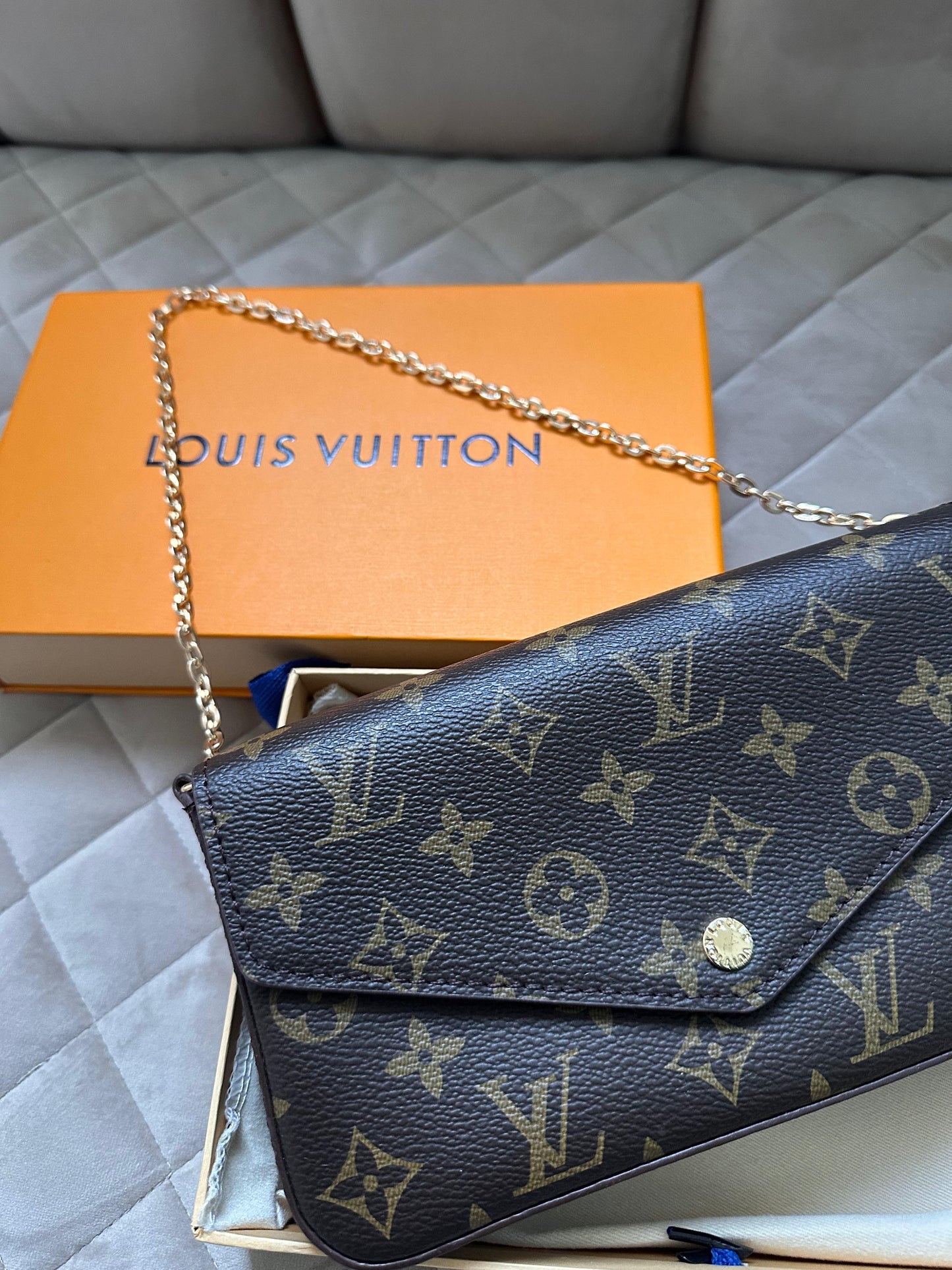 Bolso LV marron logo dorado Pochette Félicie