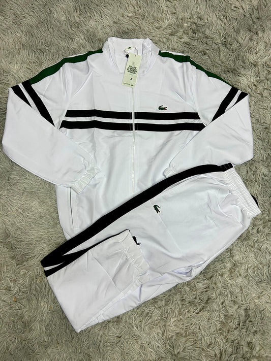 Chandal lacoste blanco logo verde detalles negros y verdes