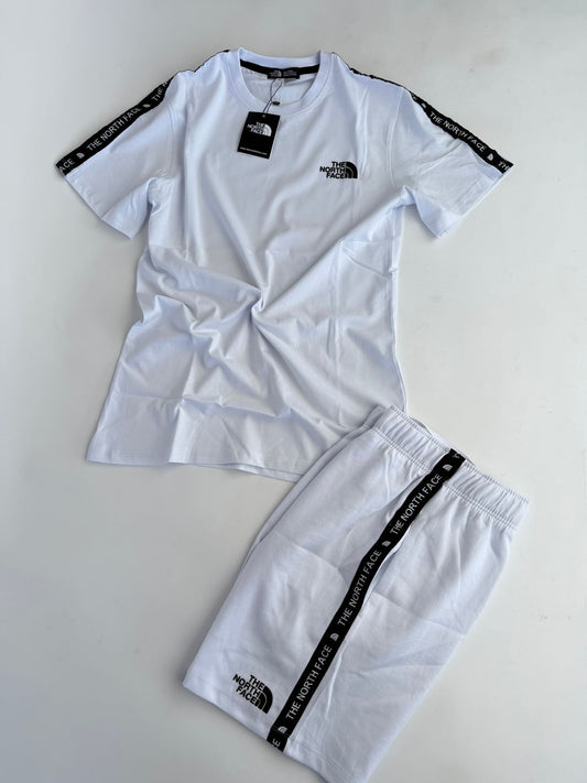 Conjunto corto north face blanco logo negro tiras