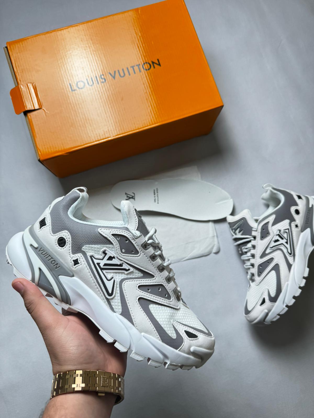 LV tatic blancas y grises