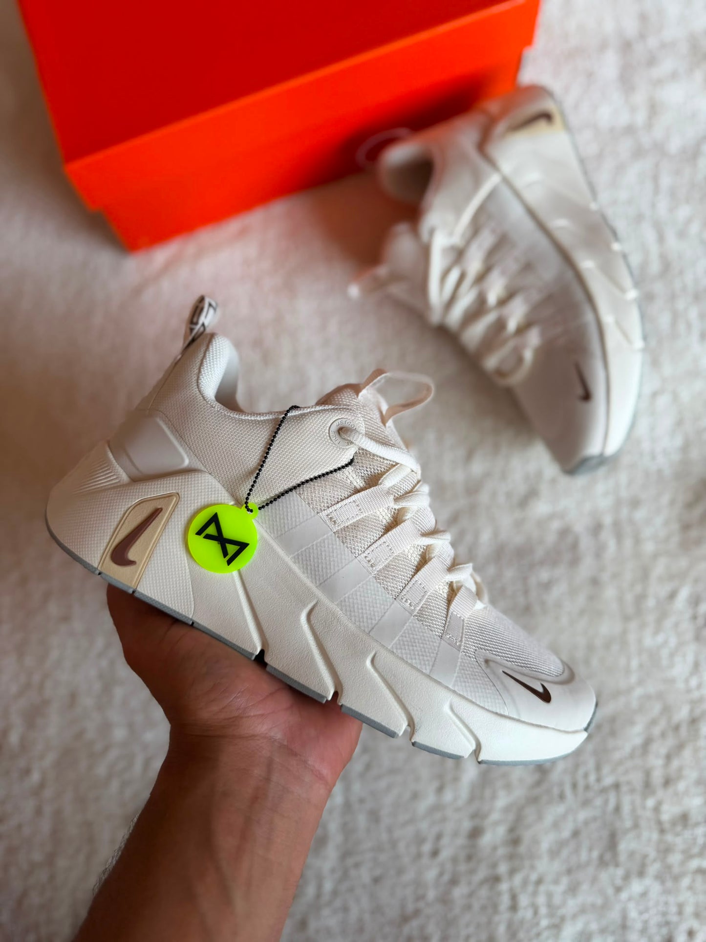Nike Free Metcon 7 crema logo marron