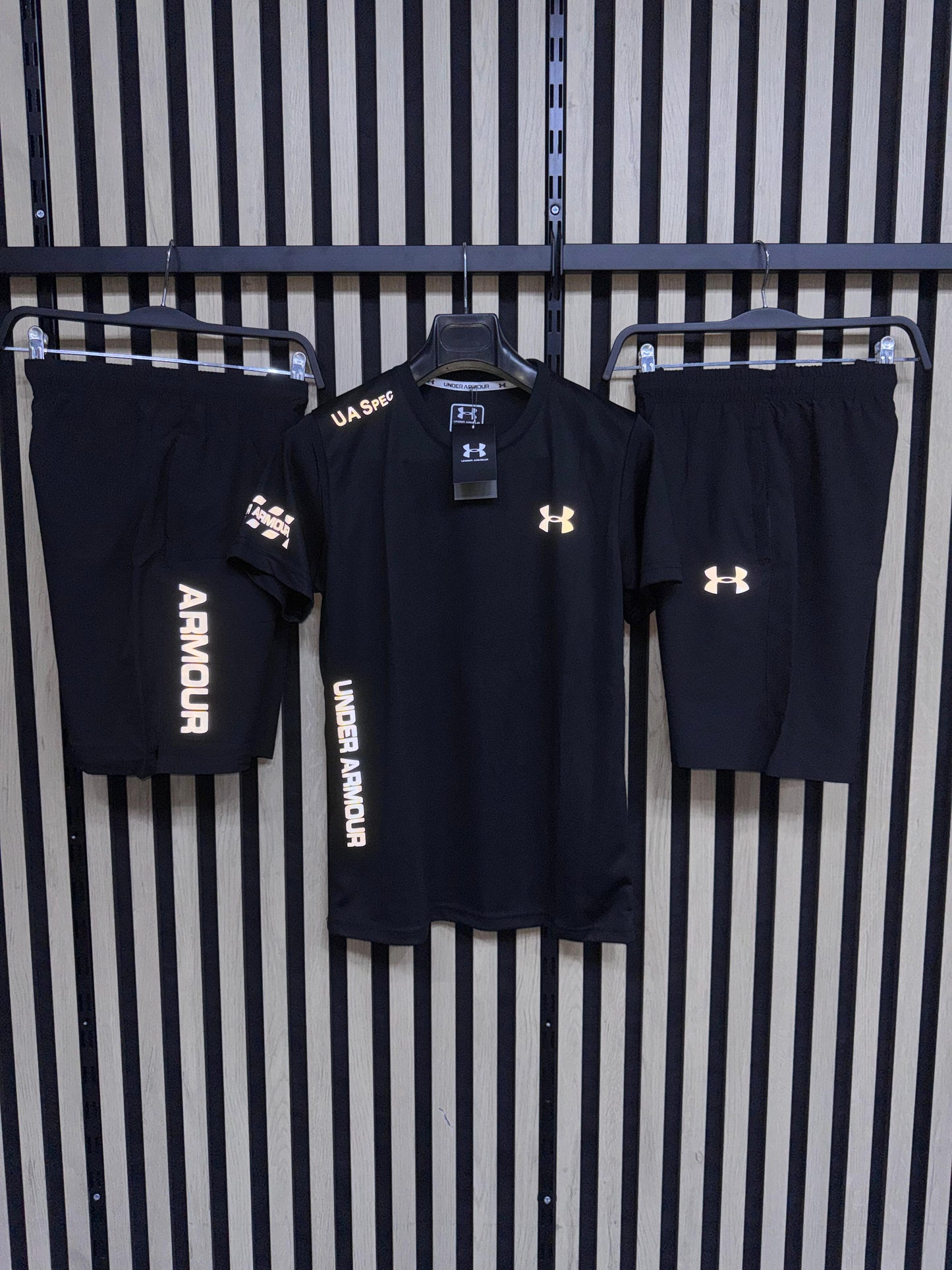 Conjunto under armou negro logo blanco