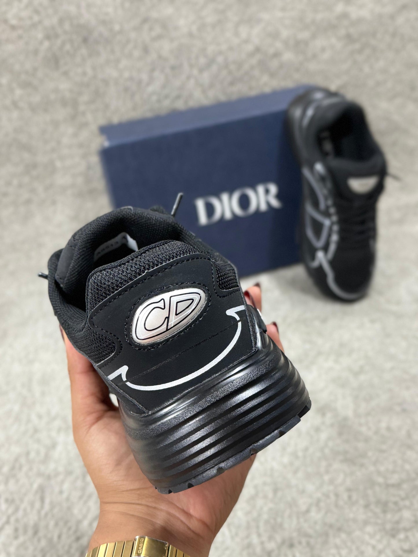 Dior b30 negras detalles blancos