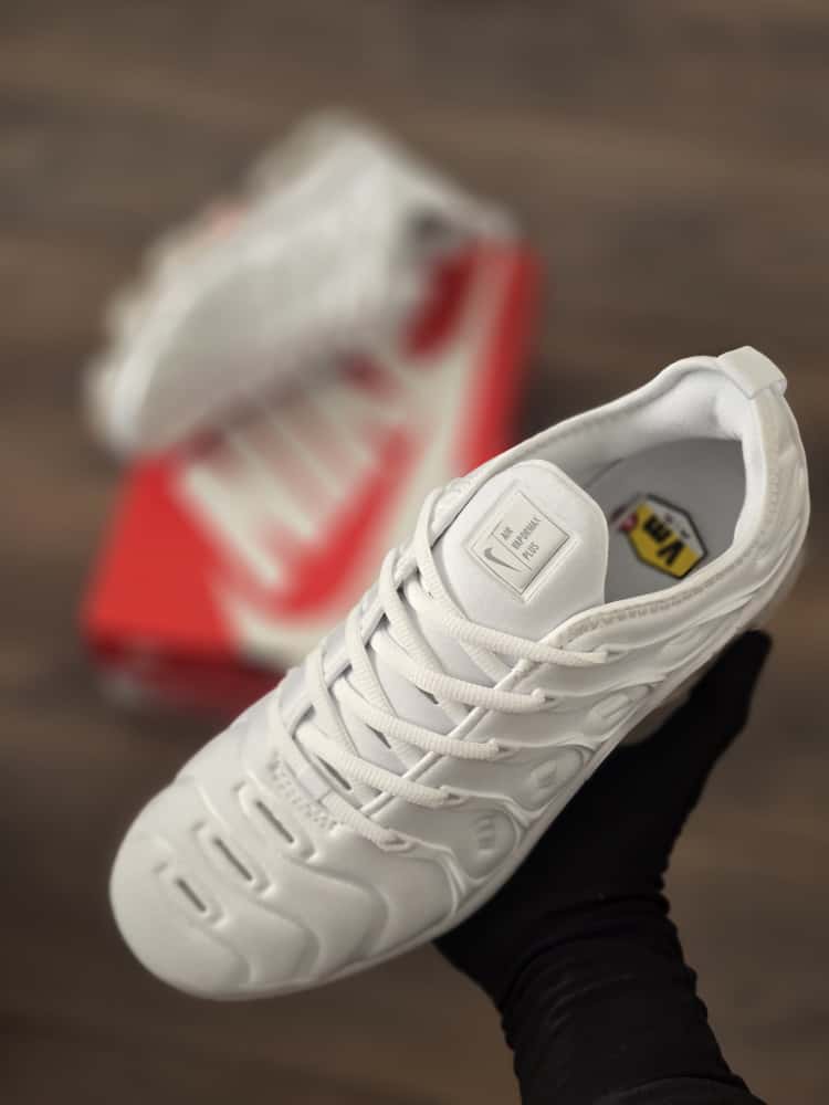 Vapormax plus blanca