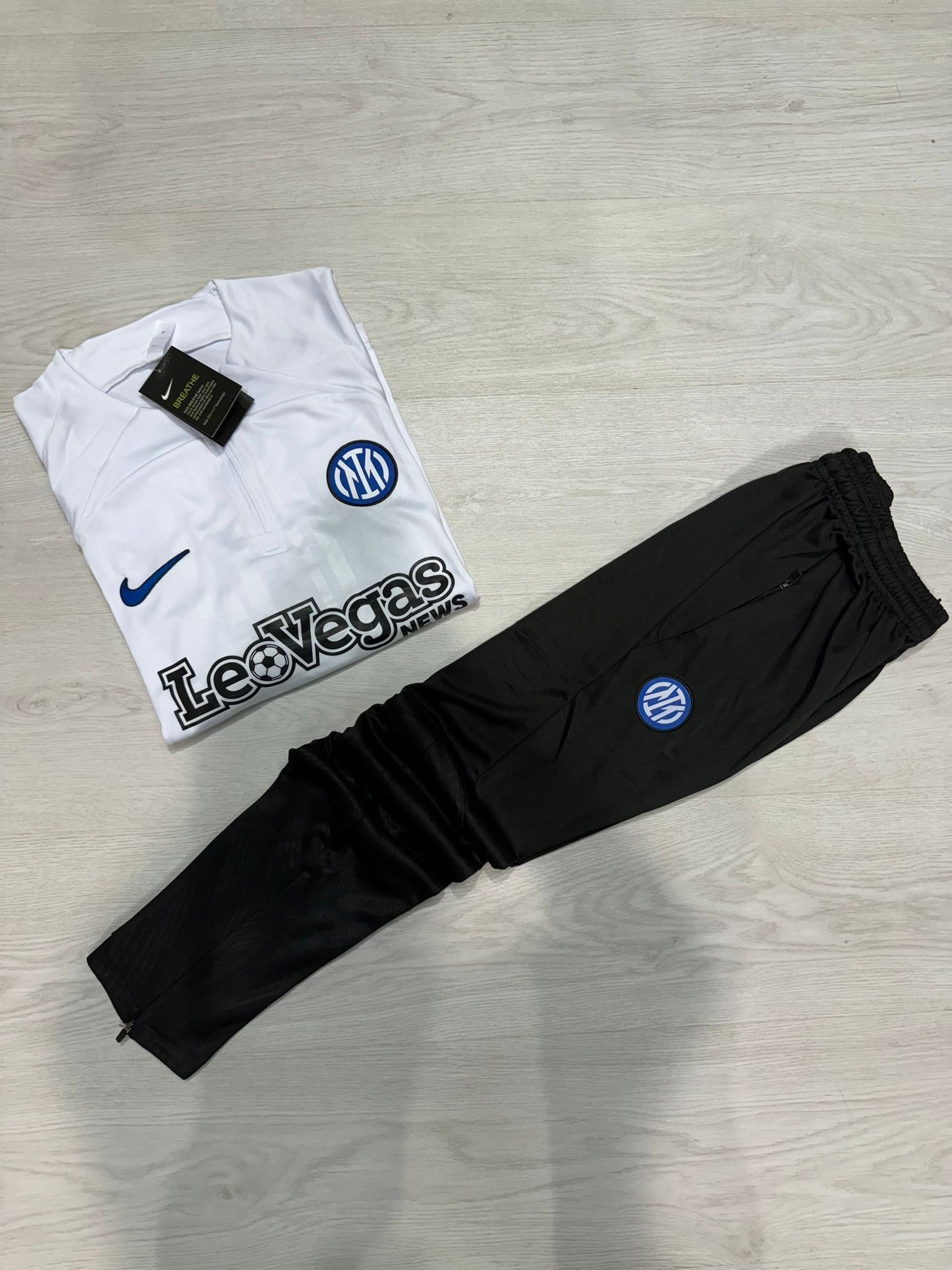 Chandal Inter de milan blanco logo azul