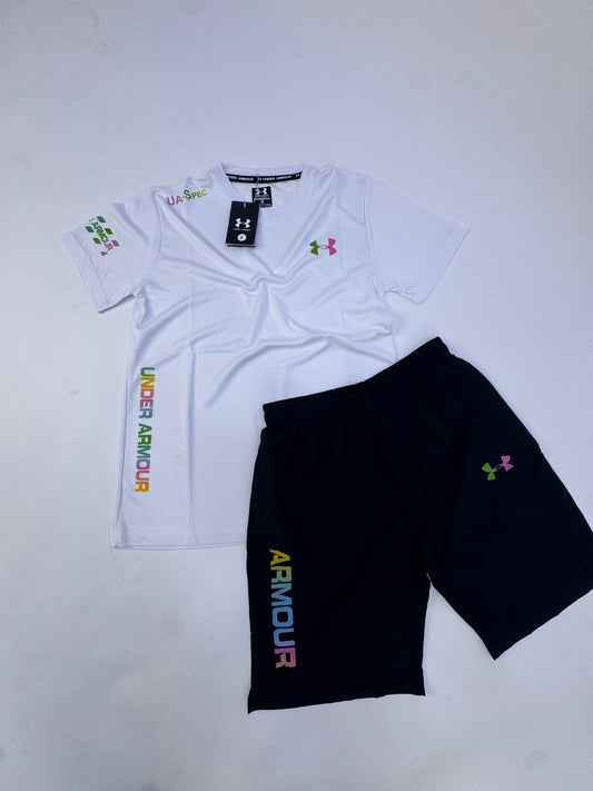 Conjunto corto Under Armour blanco logo tricolor