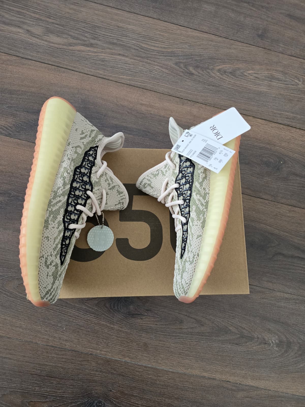 Yeezy boost x dior blanca