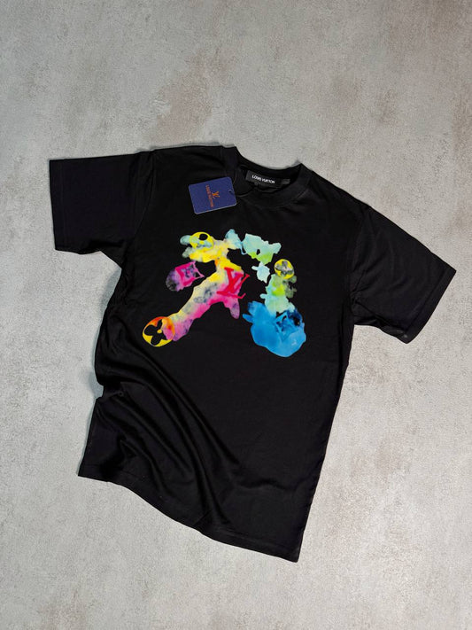 Camiseta LV negro logo rosa detalles pintura