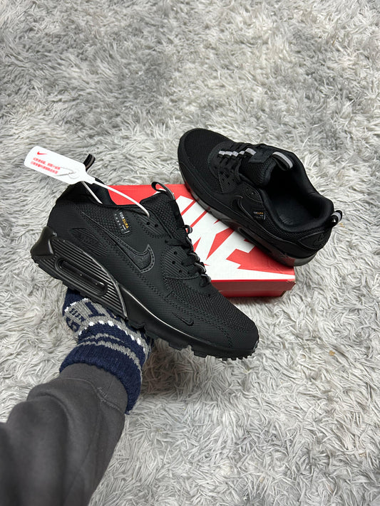 AIR MAX 90 NEGRAS CORDURA