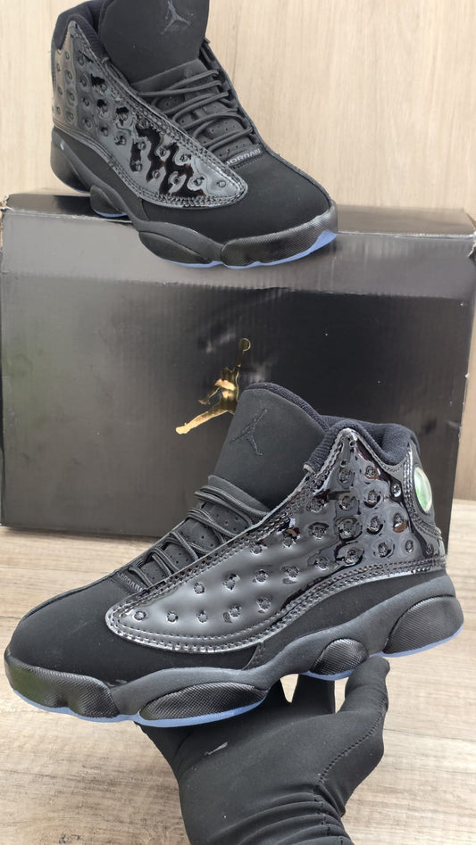 Jordan 13 negra brillante