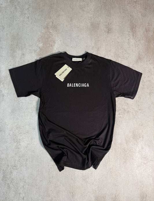 Camiseta Balenciaga negro logo blanco en medio