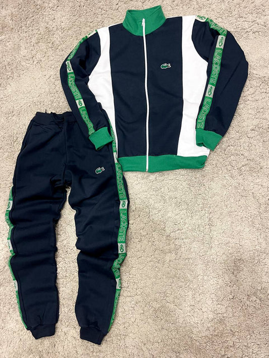 CHANDAL LACOSTE AZUL MARINO Y BLANCO DETALLES VERDES LOGO VERDE