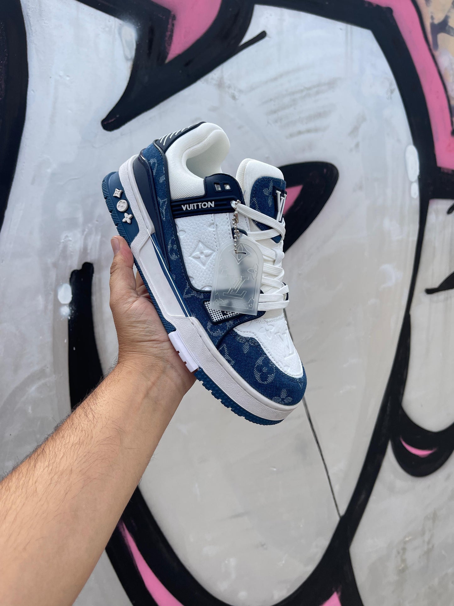 LV Trainer azules y blancas