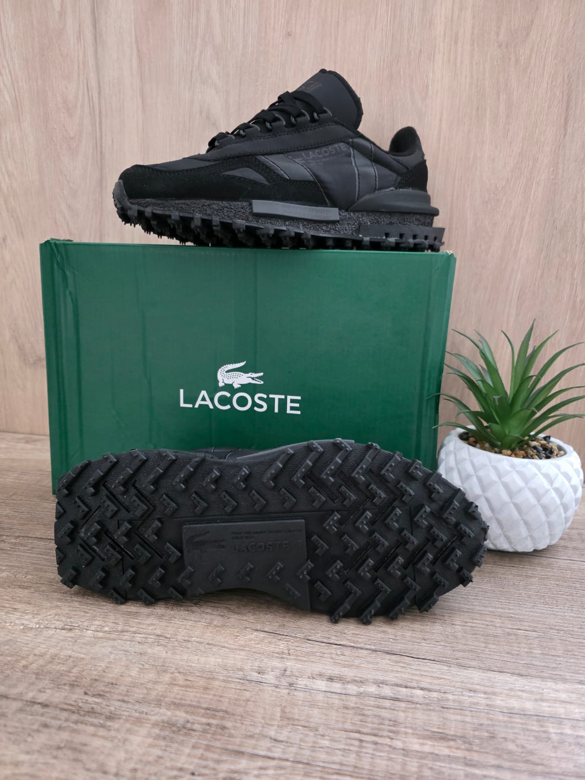 Zapas lacoste negra