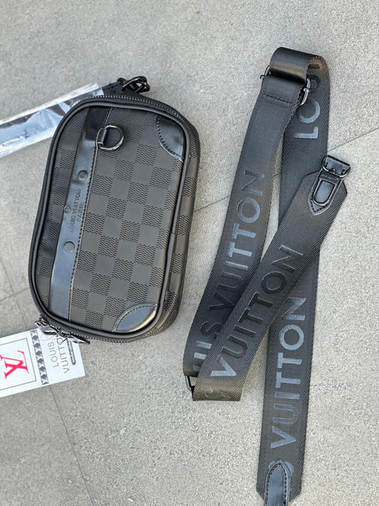 Bolso de mano LV negro cuadrados